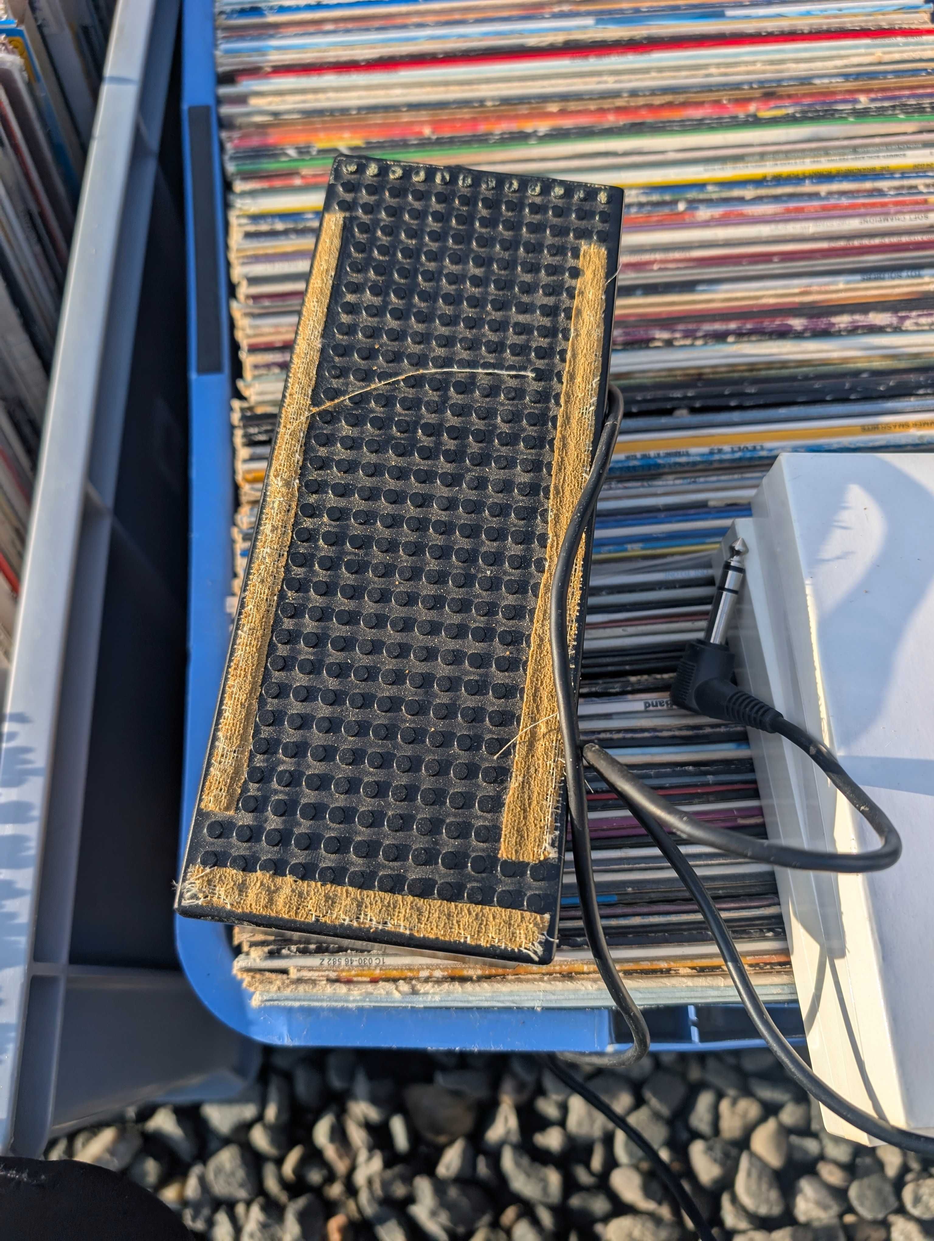 Pedala de volum Technics  sz-e2