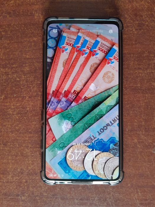 Продам телефон  20К