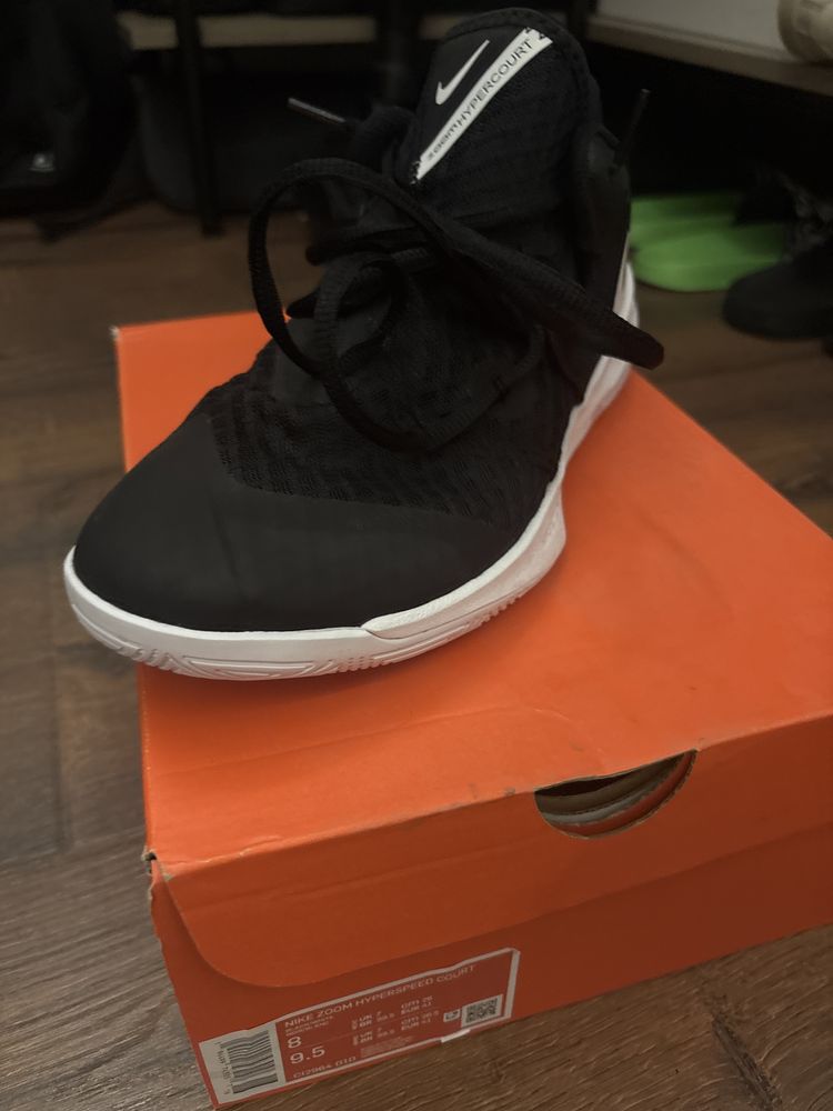 Обувки за волейбол  Nike