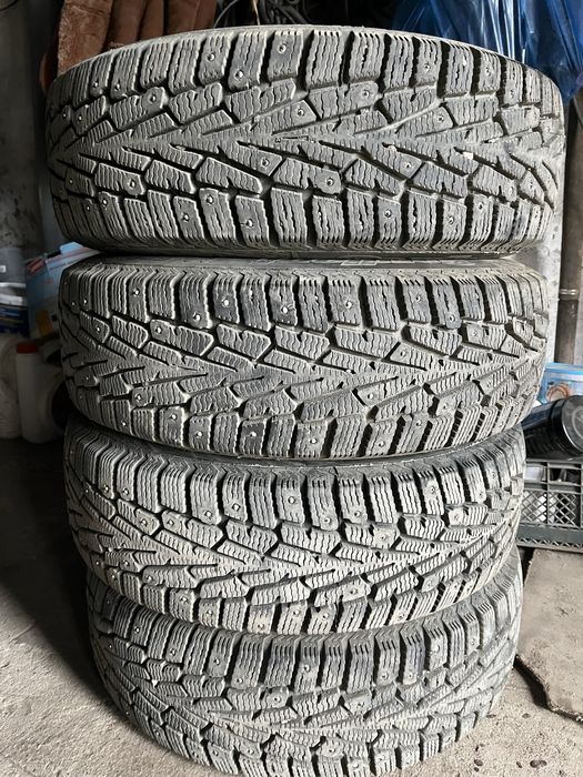 Продам шины шипованые R14