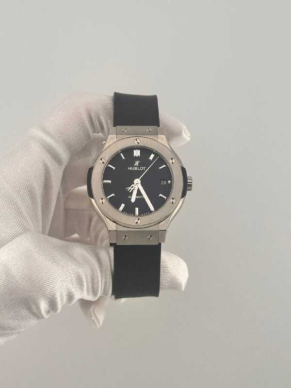 Часы Hublot Classic Fusion