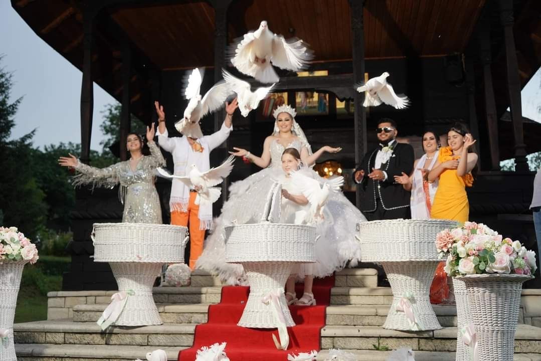 Porumbei albi pentru nunti