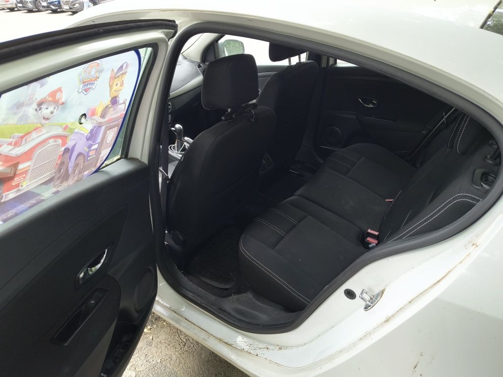 Renault Fluence 2015 1.6 benzină