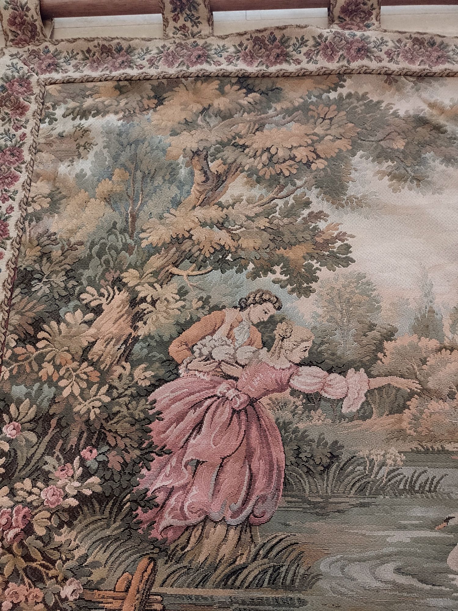 Superbă tapiserie antica franceza lucrata manual scena galanta de epoc