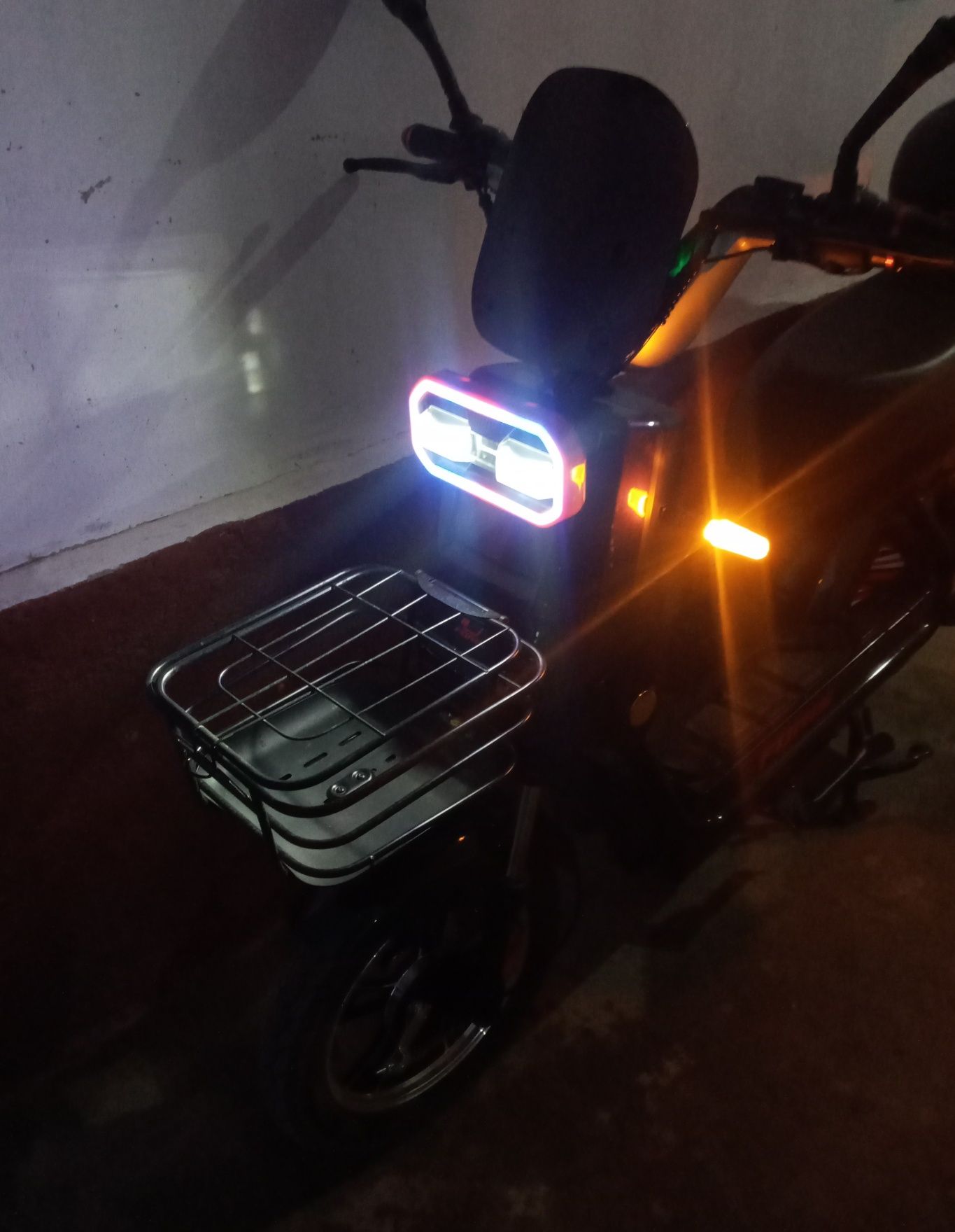 Elektro skuter Duga Tesla,(yangi)