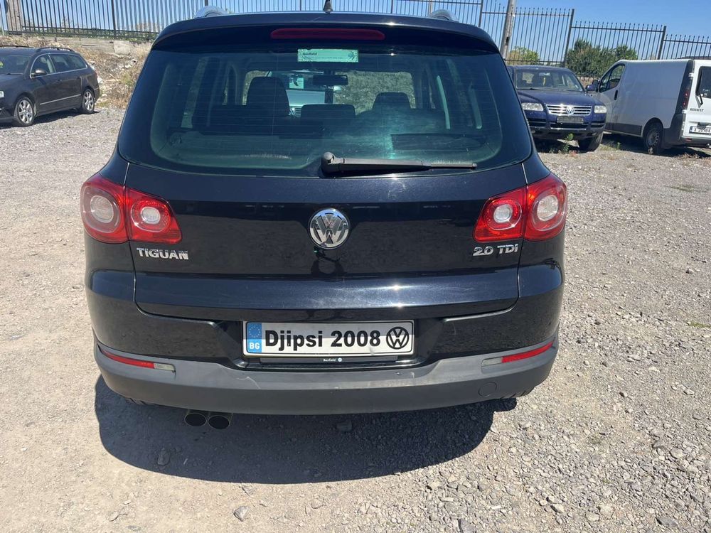 VW Tiguan *На части* 2,0 tdi