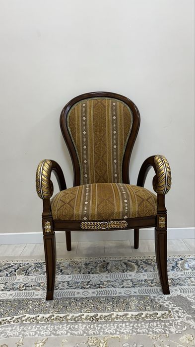 Комплект стульчиков из чистого дерева