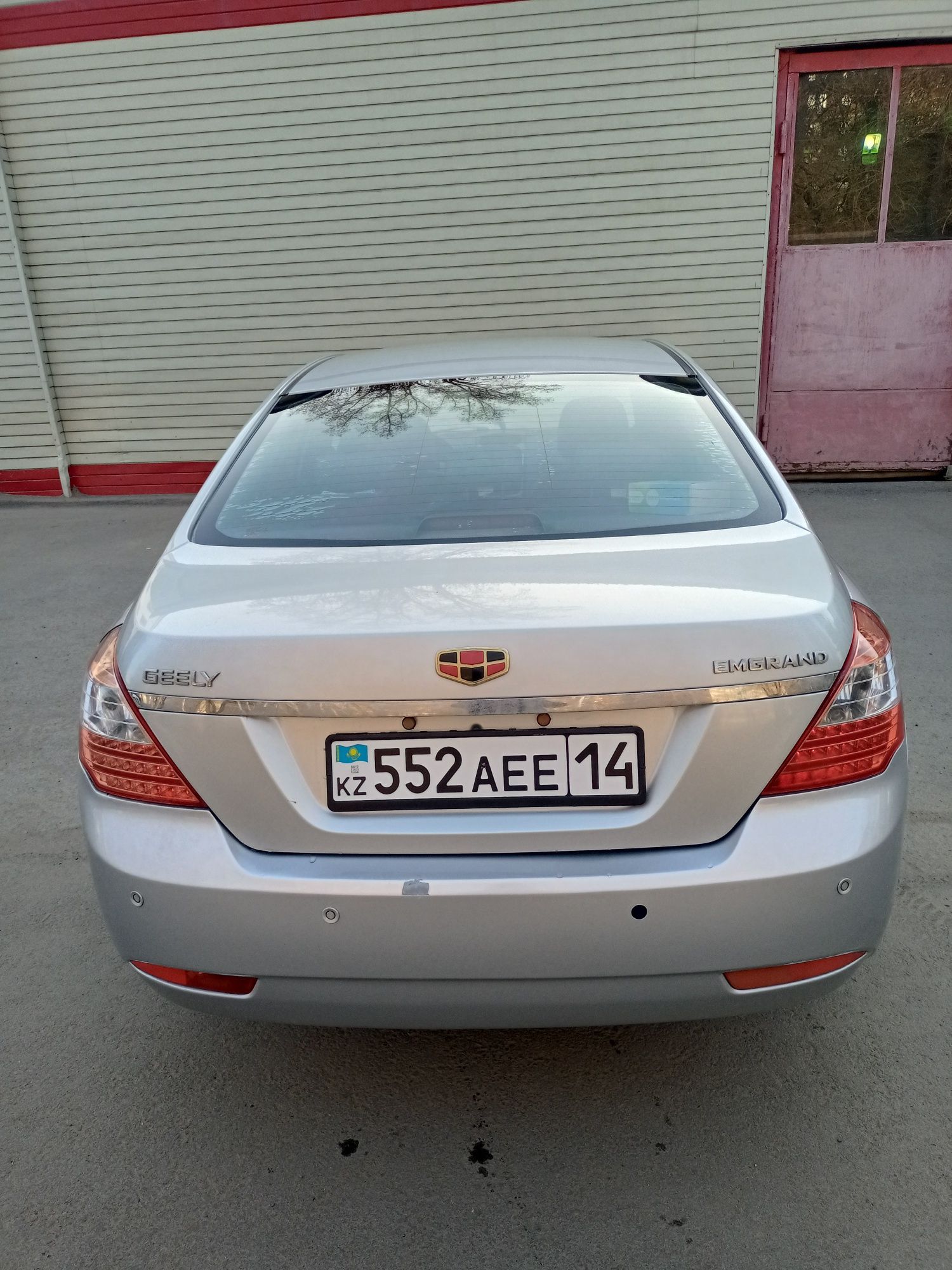 Geely Emgrand EC7