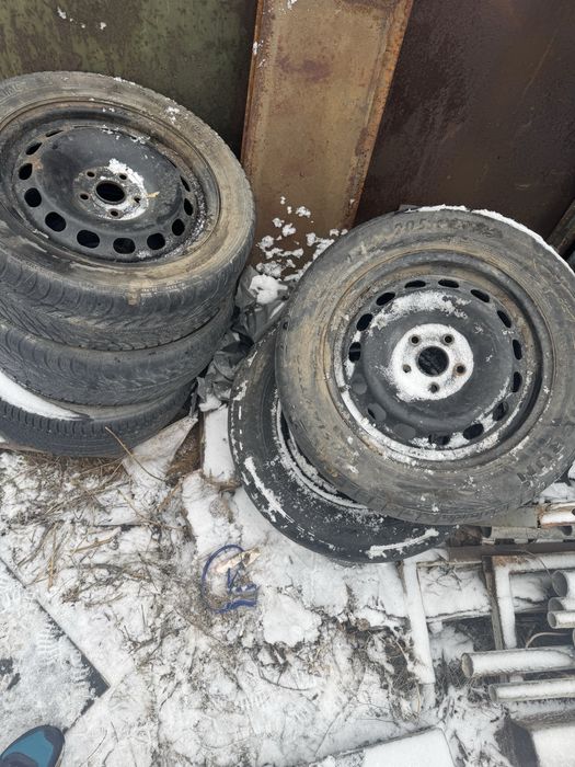 Продам диск на Ауди а6 ц 5