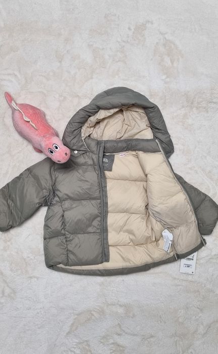 Geaca fete Zara masura 4-5ani cu umplutura de puf