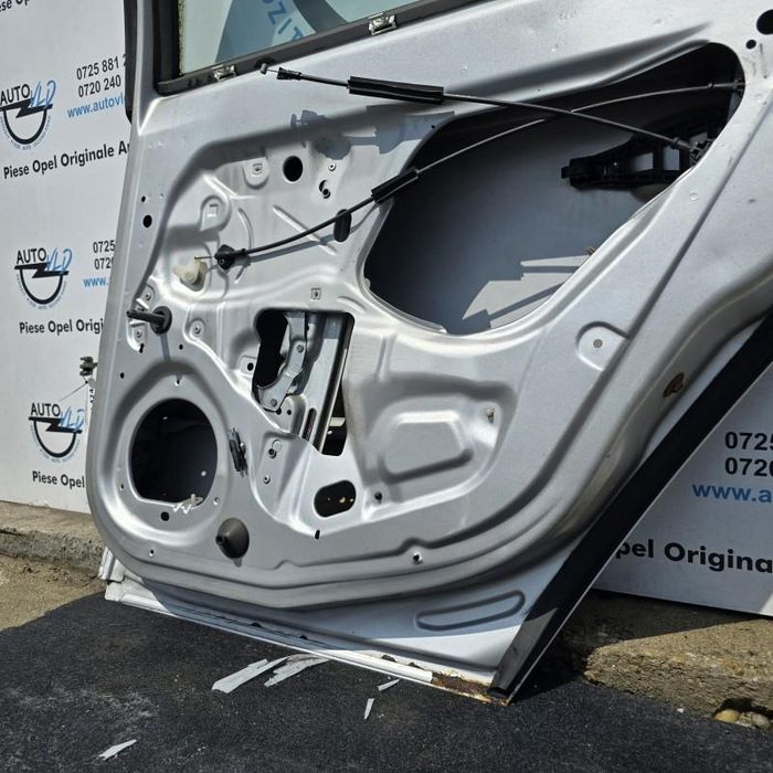 Portiera usa Z157 dreapta spate Opel Vectra C facelift
