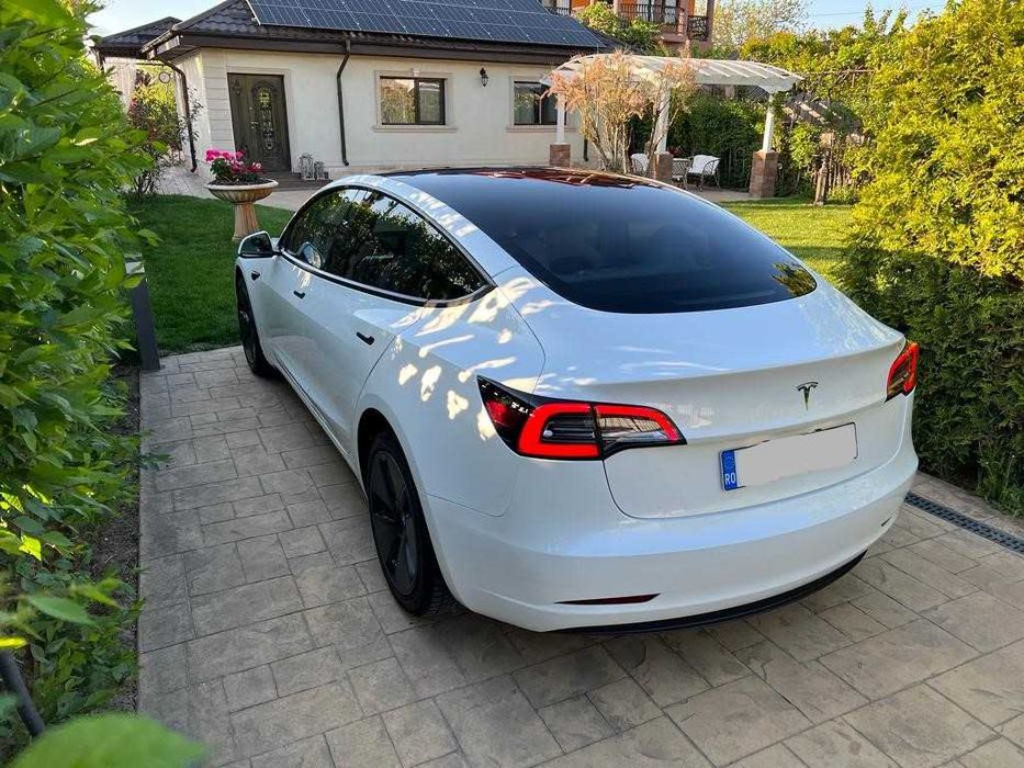 Tesla Model 3 Long Range