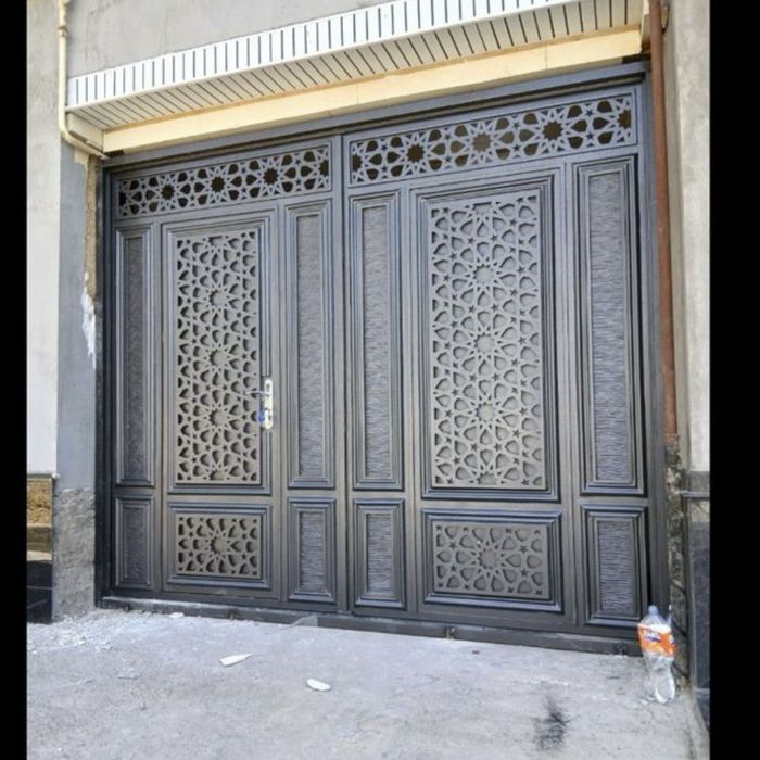 Naves darvaza reshotka perela