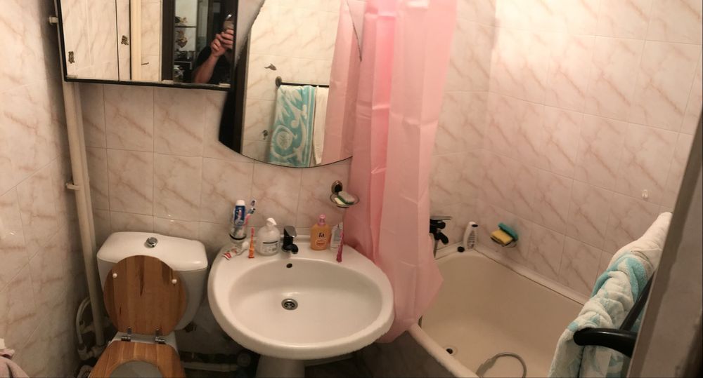 Apartament 2 Cam. Decomandat Etaj 1/10 Str Otrlatilor. Proprietar.