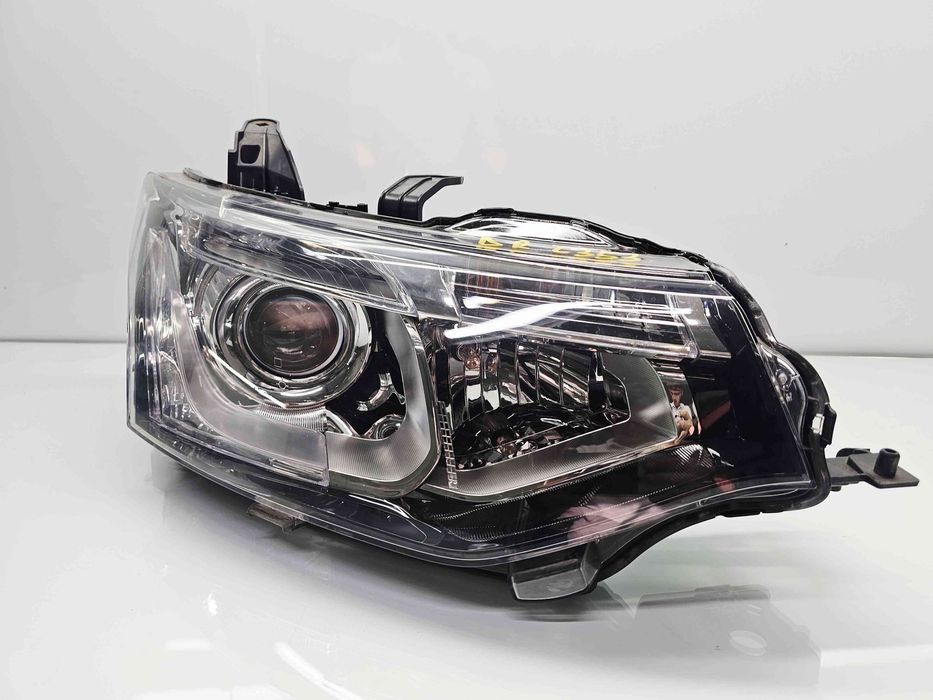 Far dreapta MITSUBISHI Outlander III [Fabr 2012-2014] 8301C2-06
