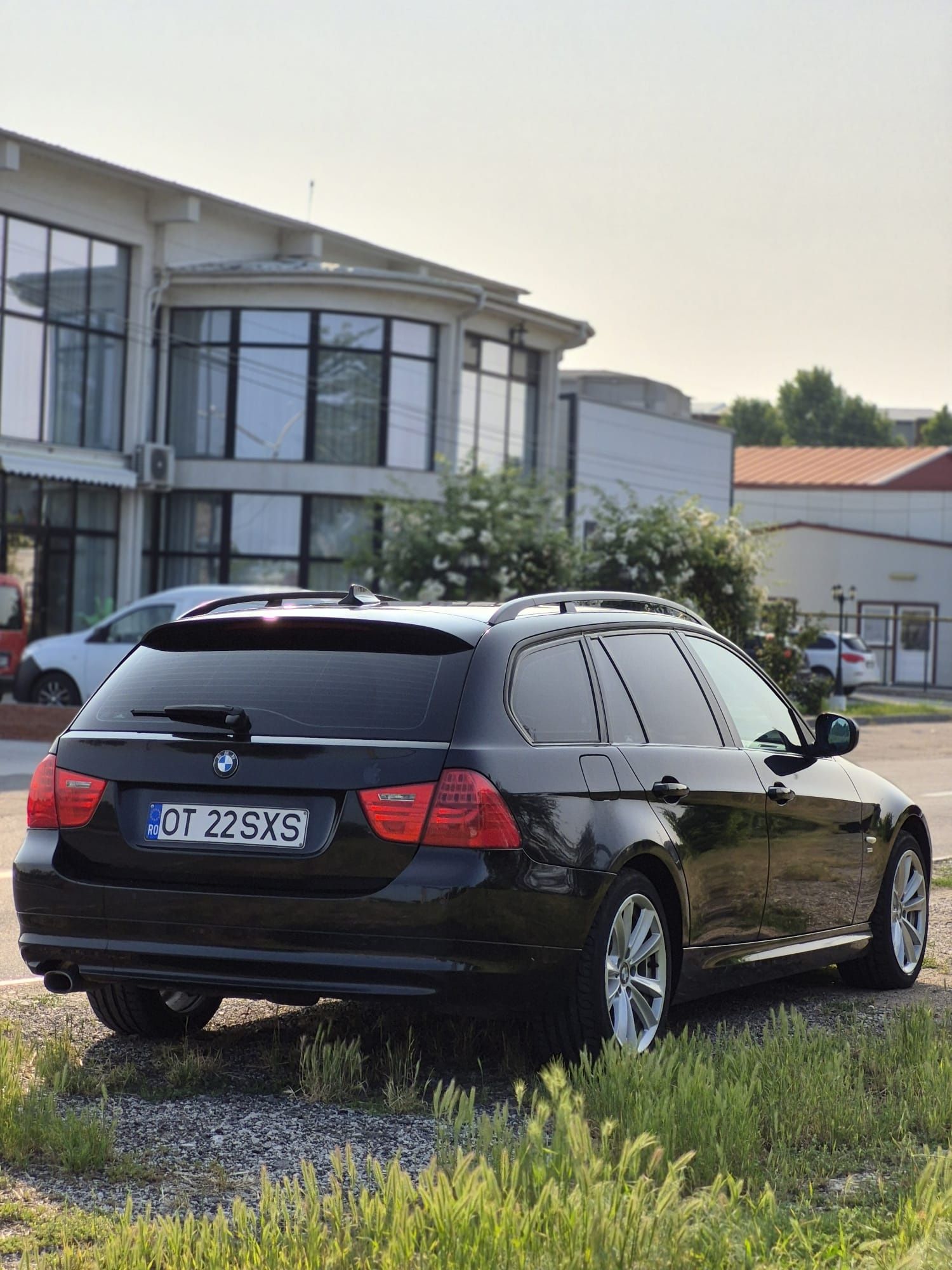 Vând Bmw e91 automat