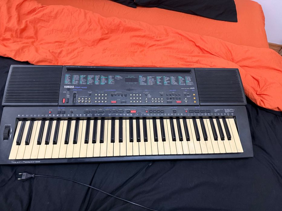 Vand orgă Yamaha PSR-400