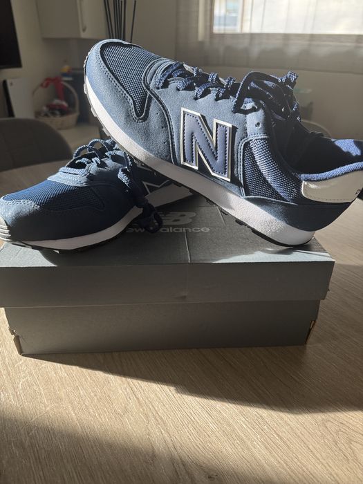 Adidasi New Balance barbati