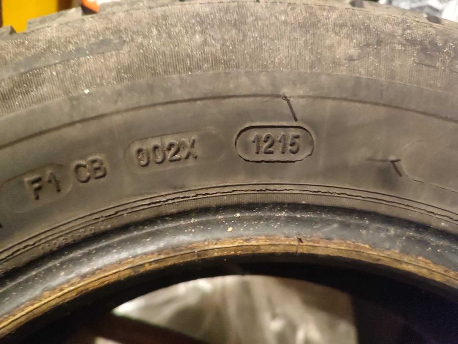Зимни гуми Мишелин,грайфер 7-8 мм,155/80/13,к-т 4 бр,много запазени.