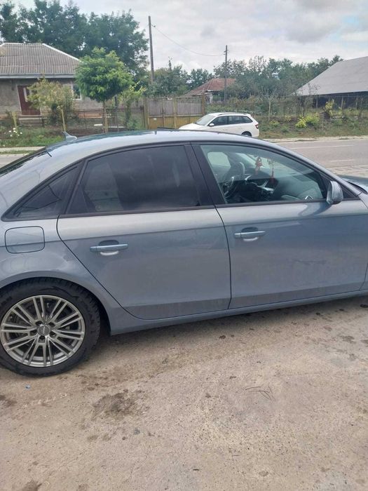 Vând Audi A4 B8- 2012