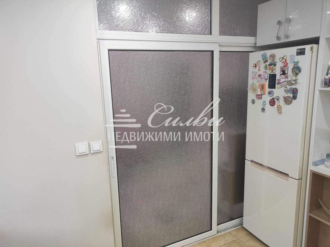 Продава се Двустаен апартамент в Шумен, Център - 60 кв.м за 1505 €/кв.м - Снимка #9