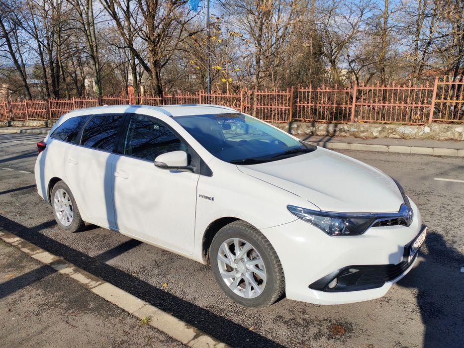 Toyota Auris automata Gpl Hybrid