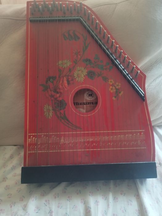 Немски музикален инструмент Цитра