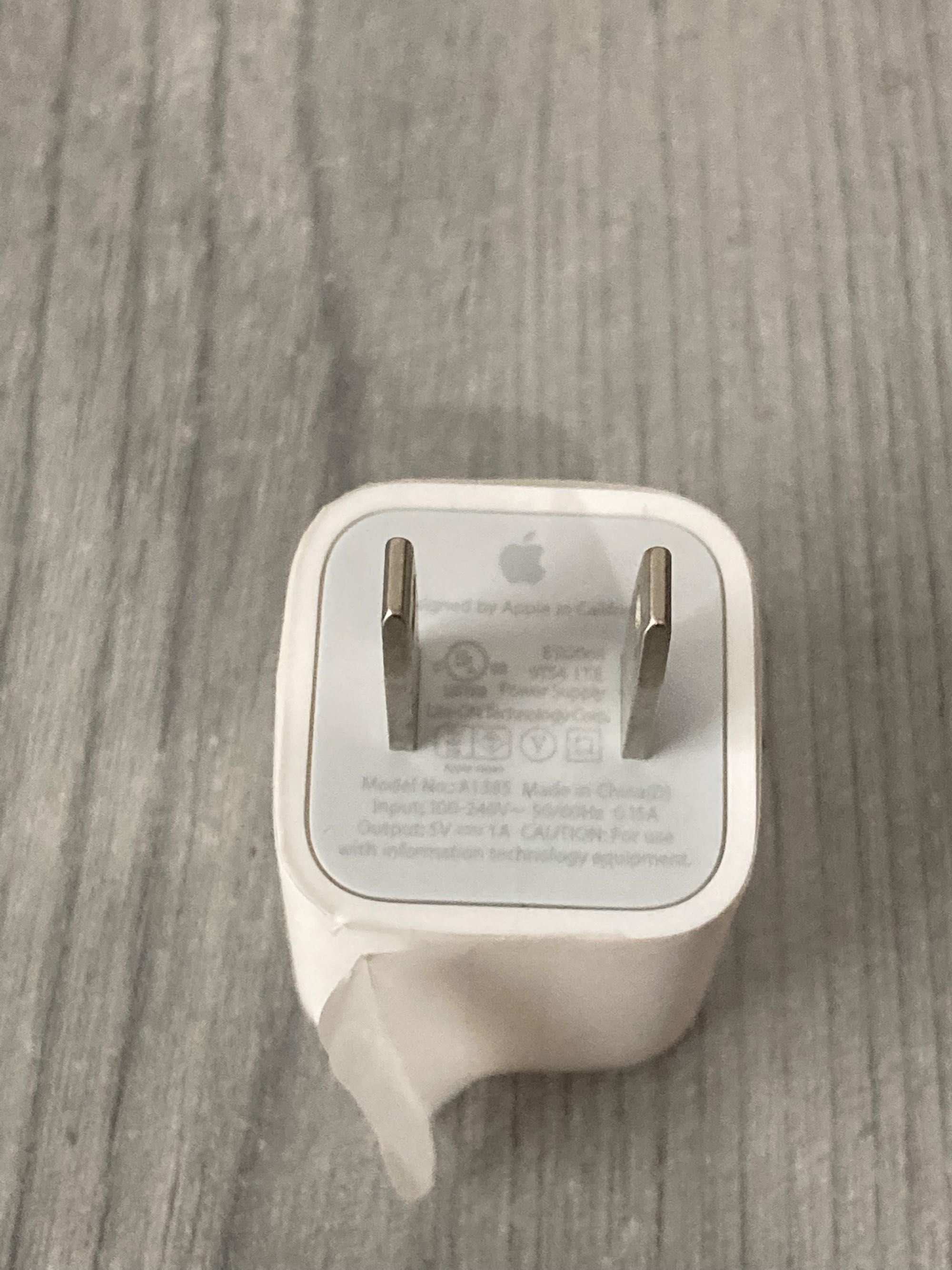 Incarcator Apple USB iPhone 1A priza US