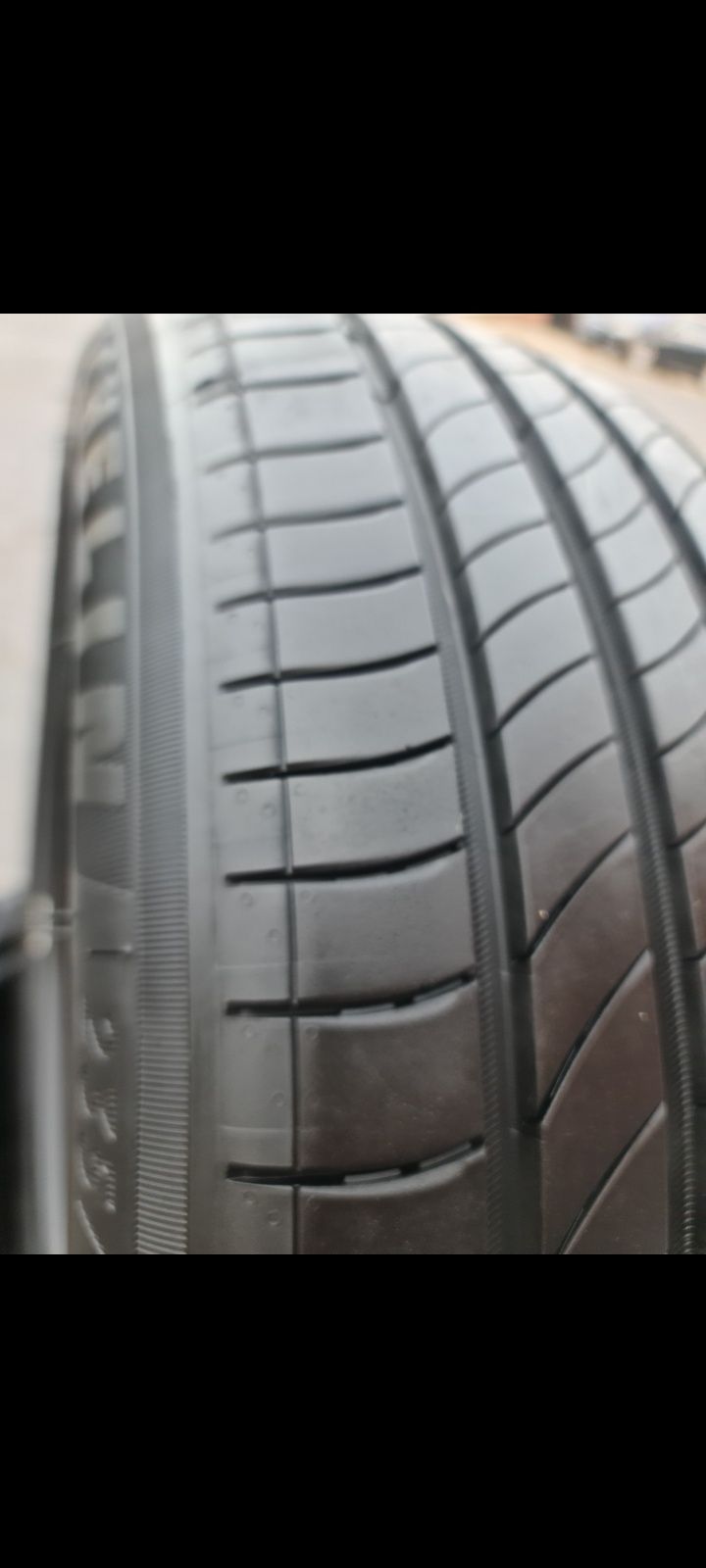 235/45/20 vara Michelin