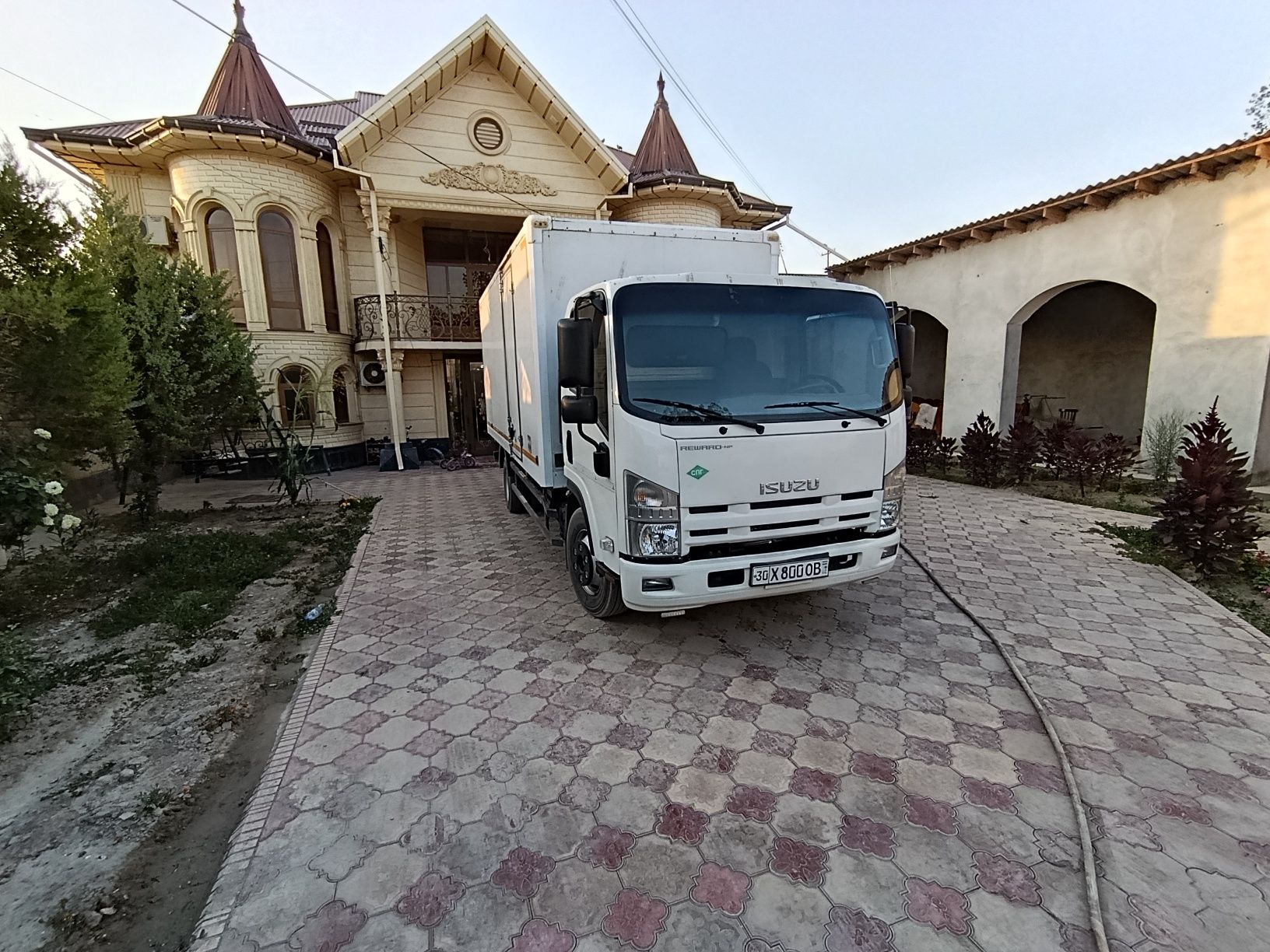 Isuzu senji 2023