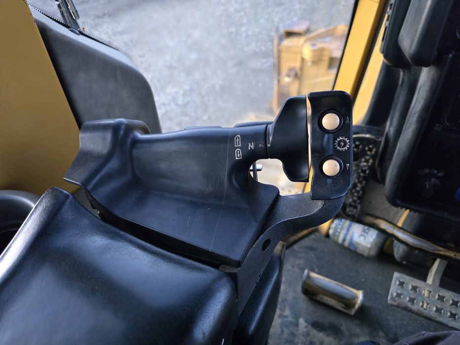 Buldozer Caterpillar D6N an 2004