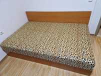 Продавам легло с матрак 120*190 c повдигащ механизъм (+ракла отделно)