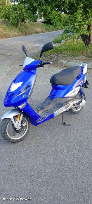 Scuter Adly Noble 2t.  50 cc