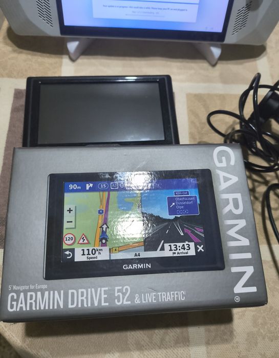 Навигация Garmin Drive 52