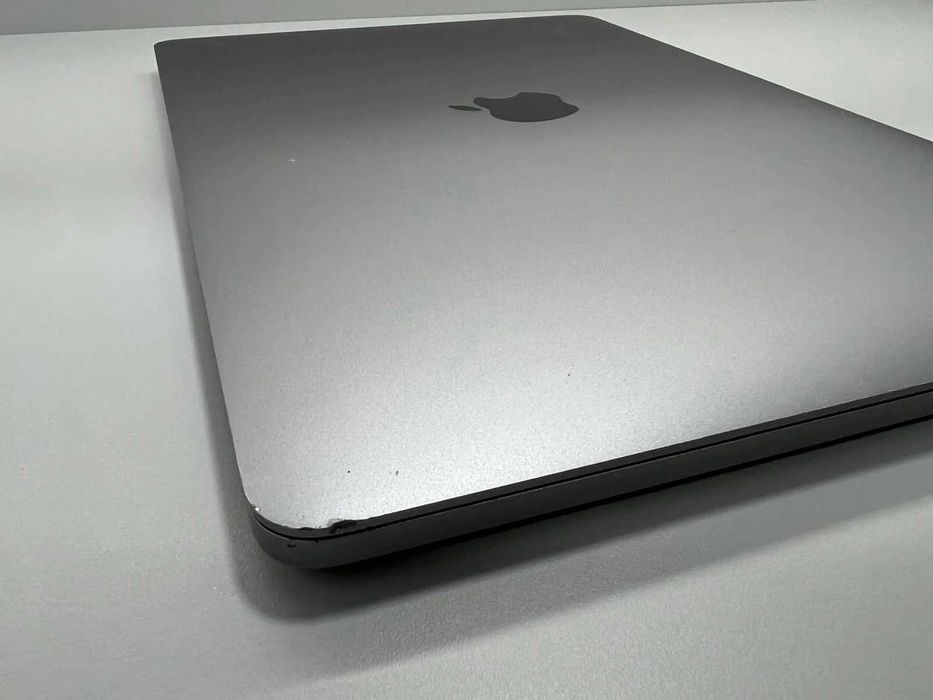 Laptop SH MacBook Pro 13.3 mid 2018 Retina i7 16gb RAM SSD 512GB Touch