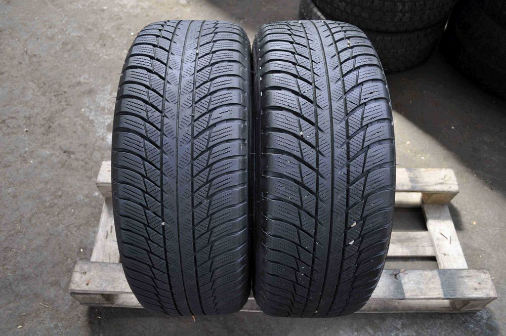 SET 2 Anvelope Iarna 225/55 R17 BRIDGESTONE Blizzak LM001 RFT Runflat