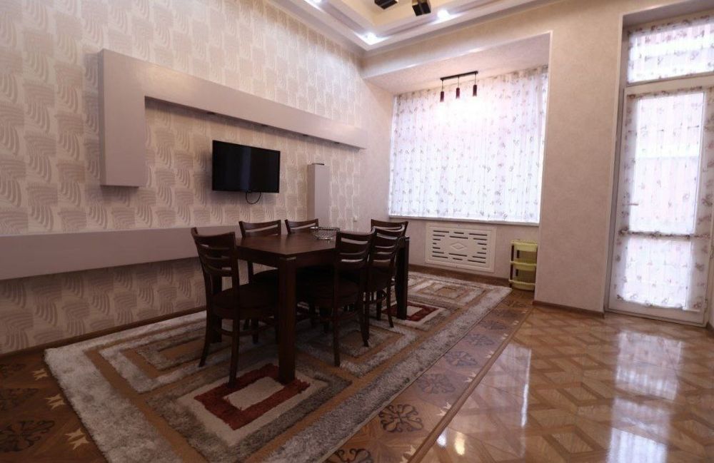 М.Ойбек Гошт ресторан ЖК Империал 2х комнатная евроремонт мебелирована