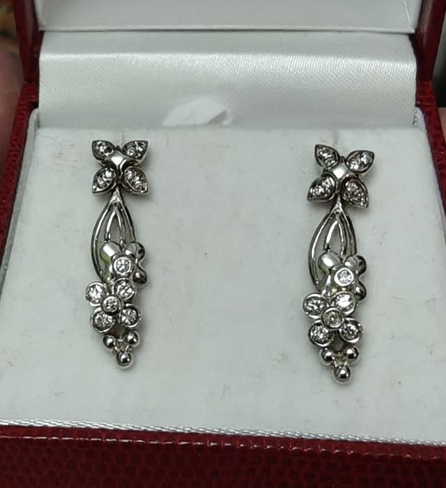 Cercei aur 18k diamante