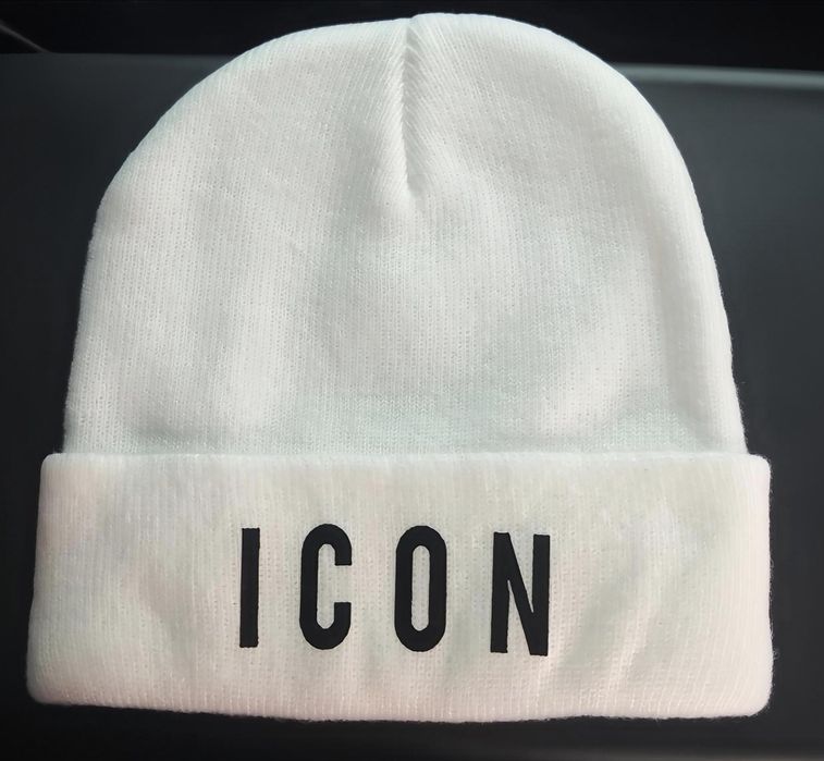 Fes/Căciulă ICON – albă, unisex 
Vând fes alb cu inscripția ICON, mate