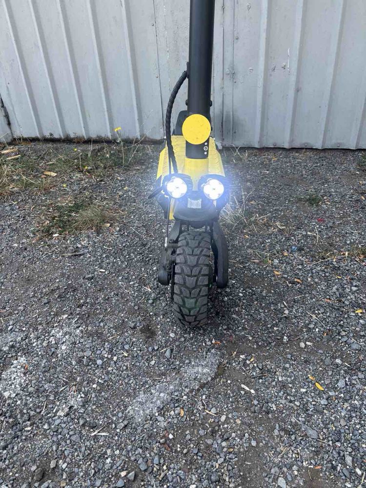 Електрическа тротинетка MANTA XRider F10Pro