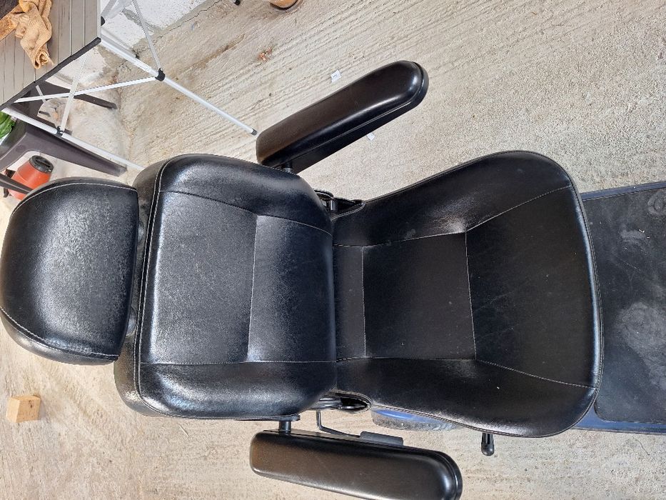 Carut electric pentru persoane cu probleme de mobilizate