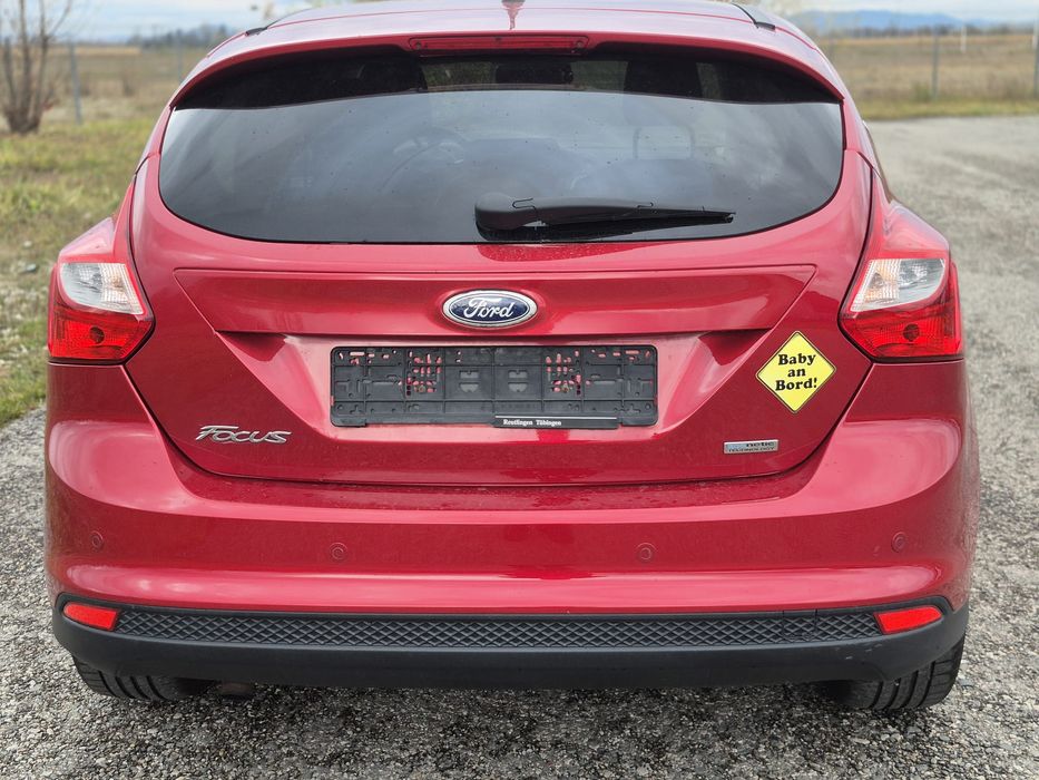 Ford focus benzina 1000 c.c  125 c.p