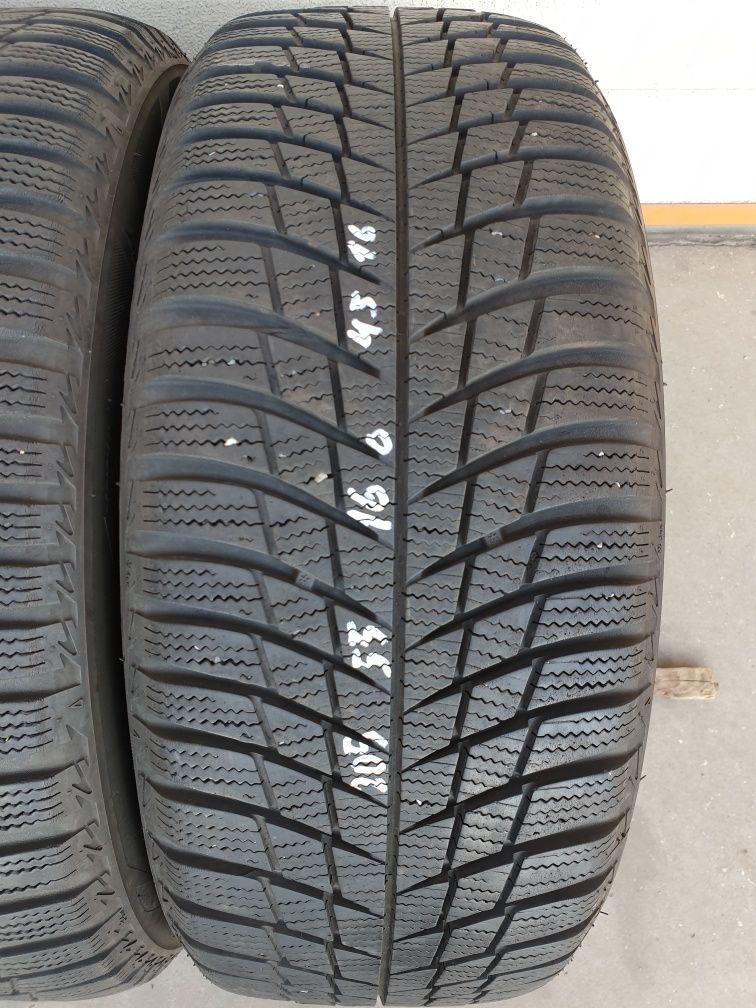 Зимни гуми 4 броя BRIDGESTONE Blizzak LM001 205 55 R16 дот 4616