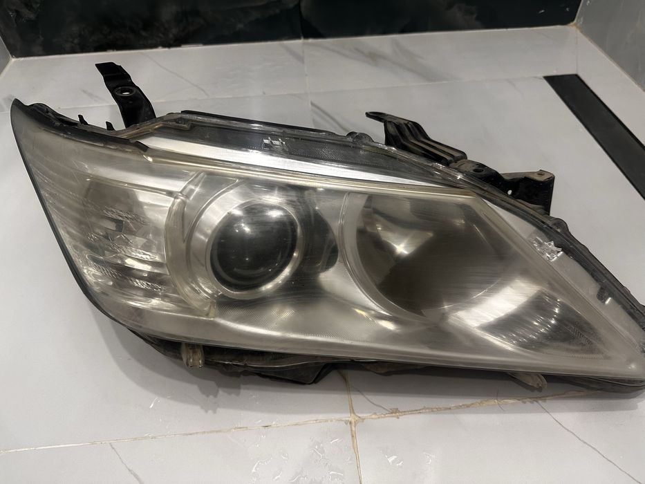 Правая фара Toyota Camry 50