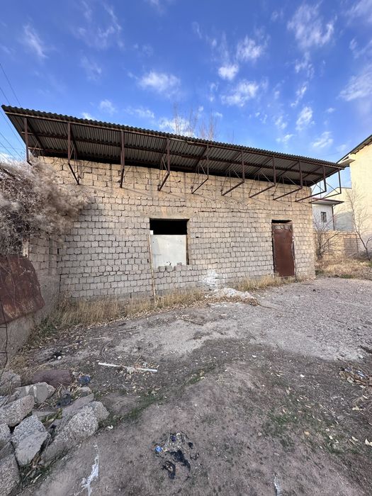 Срочно продаю земля на Чарваке (бочка)