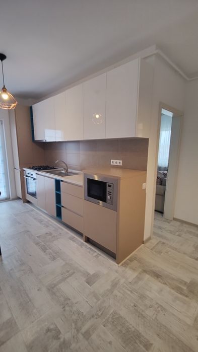 Închiriez apartament cu 2 camere în cartierul Zorilor