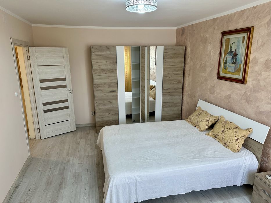 Garsoniera mare 34 m2 , total renovata, utilata si mobilata Focsani
