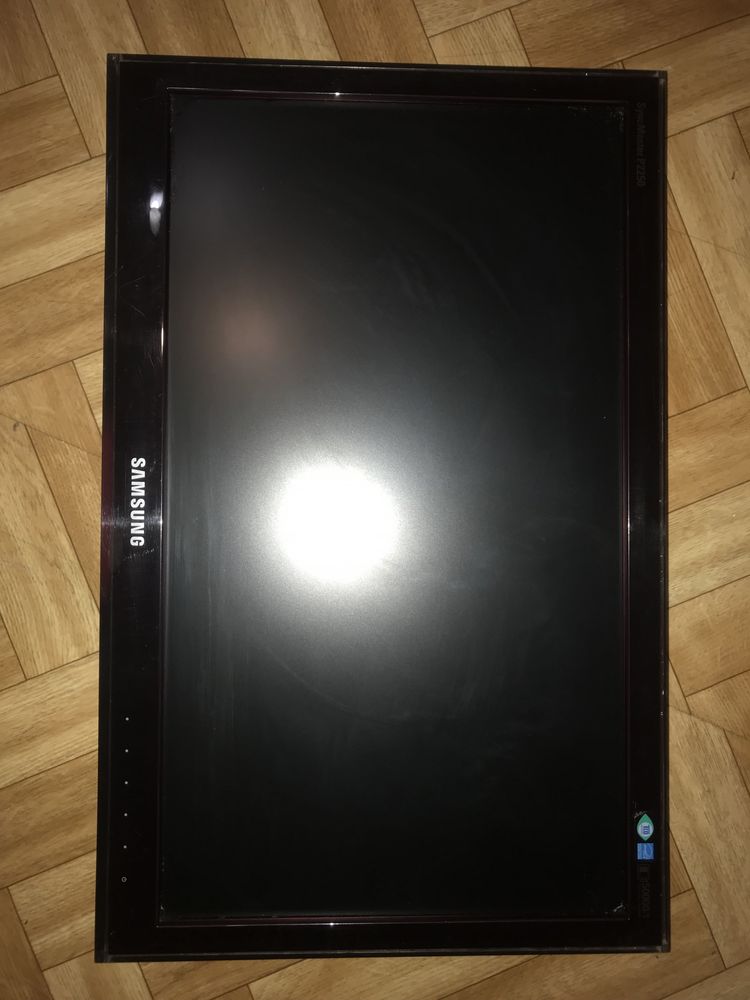 Монитор SAMSUNG SyncMaster P2250