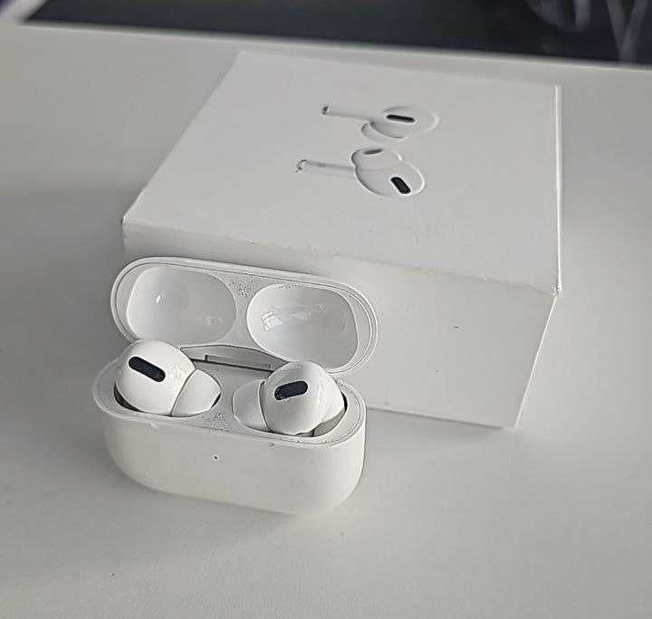 Apple AirPods Pro (1 поколение)