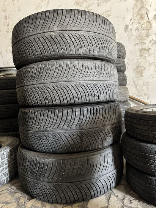 285/40/23 Michelin sotiladi